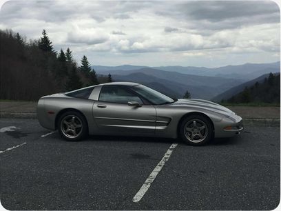 Used 2001 Chevrolet Corvette Coupe w/ Preferred Equipment Group2