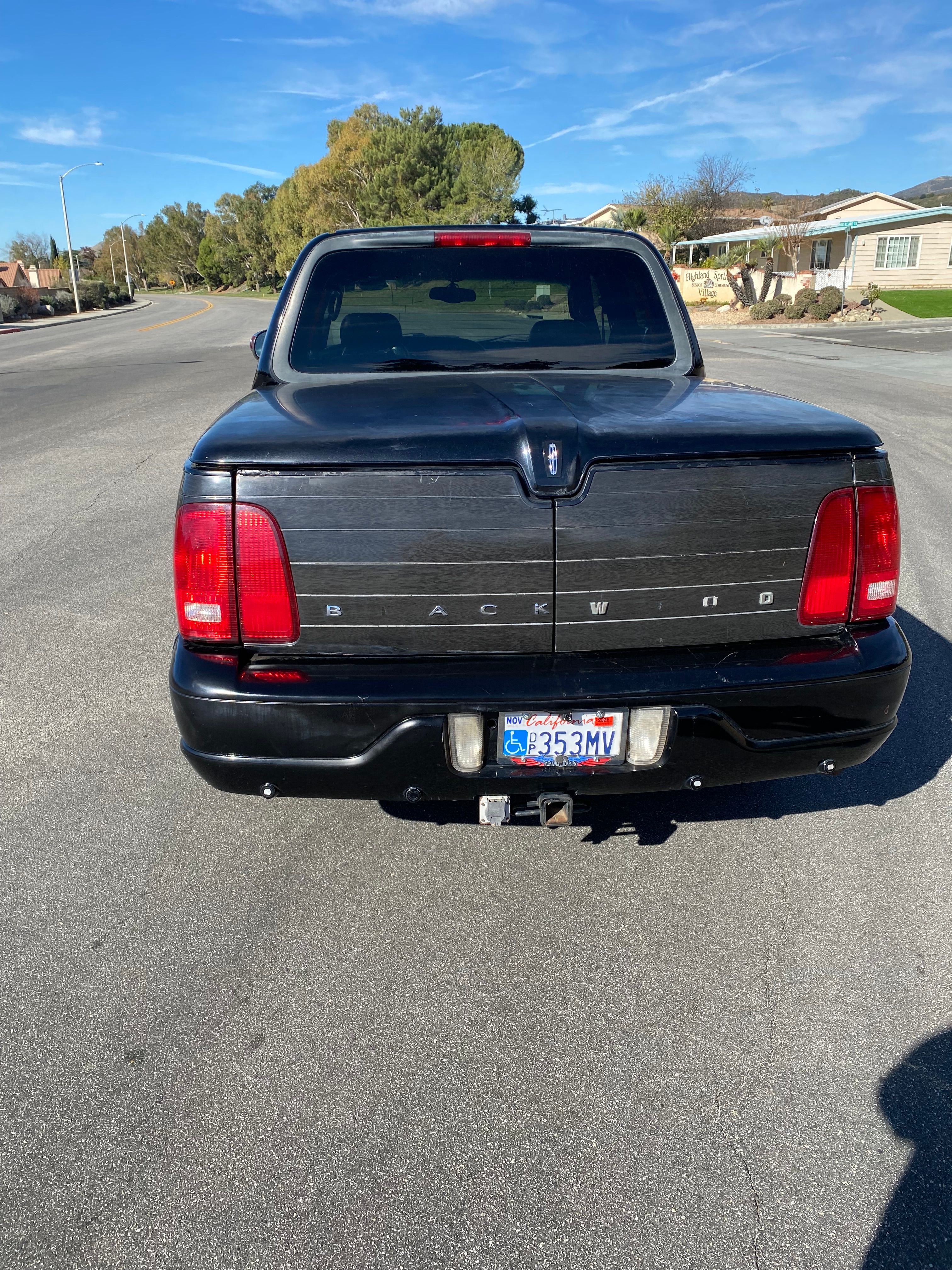 Used 2002 Lincoln Blackwood RWD image 5