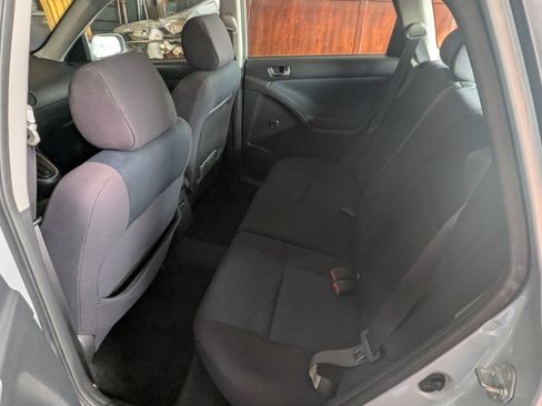 Used 2006 Toyota Matrix image 8