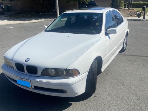 Used 2001 BMW 530i Sedan image 10
