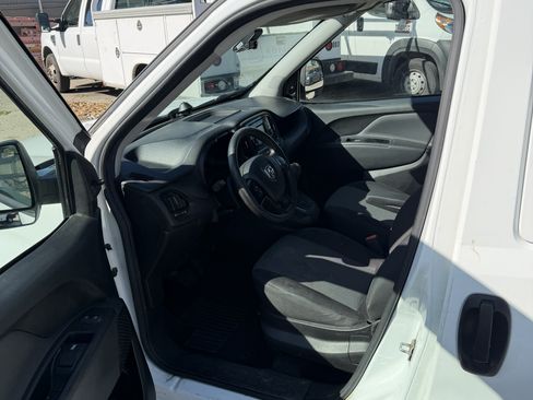 Used 2021 RAM ProMaster City Tradesman image 12