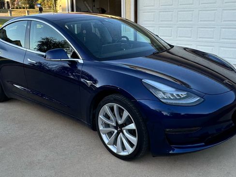 Used 2018 Tesla Model 3 Long Range image 8
