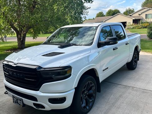 Used 2024 RAM 1500 Limited AWD/4WD image 4