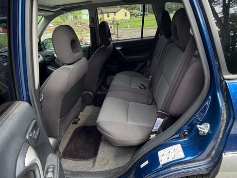 Used 2004 Toyota RAV4 4WD image 13