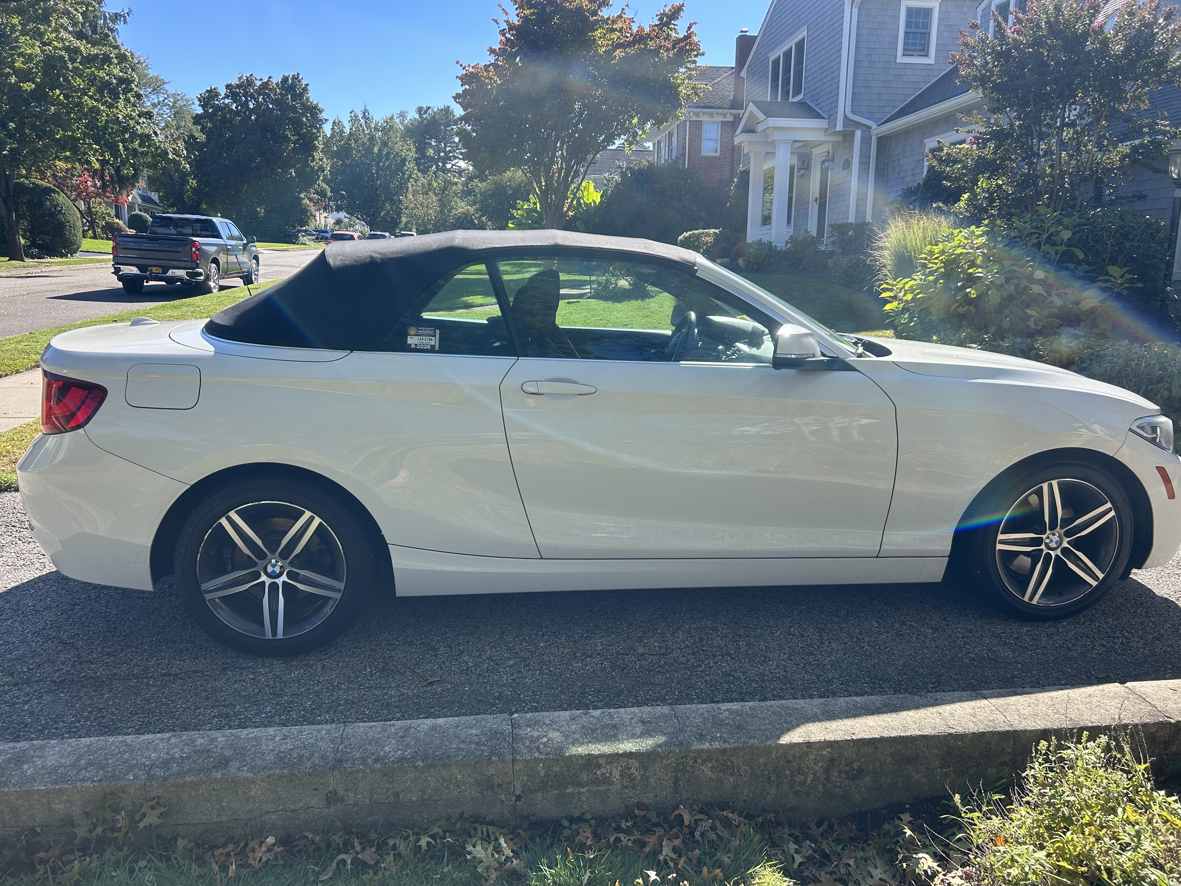 Used 2017 BMW 230i xDrive Convertible AWD/4WD image 4