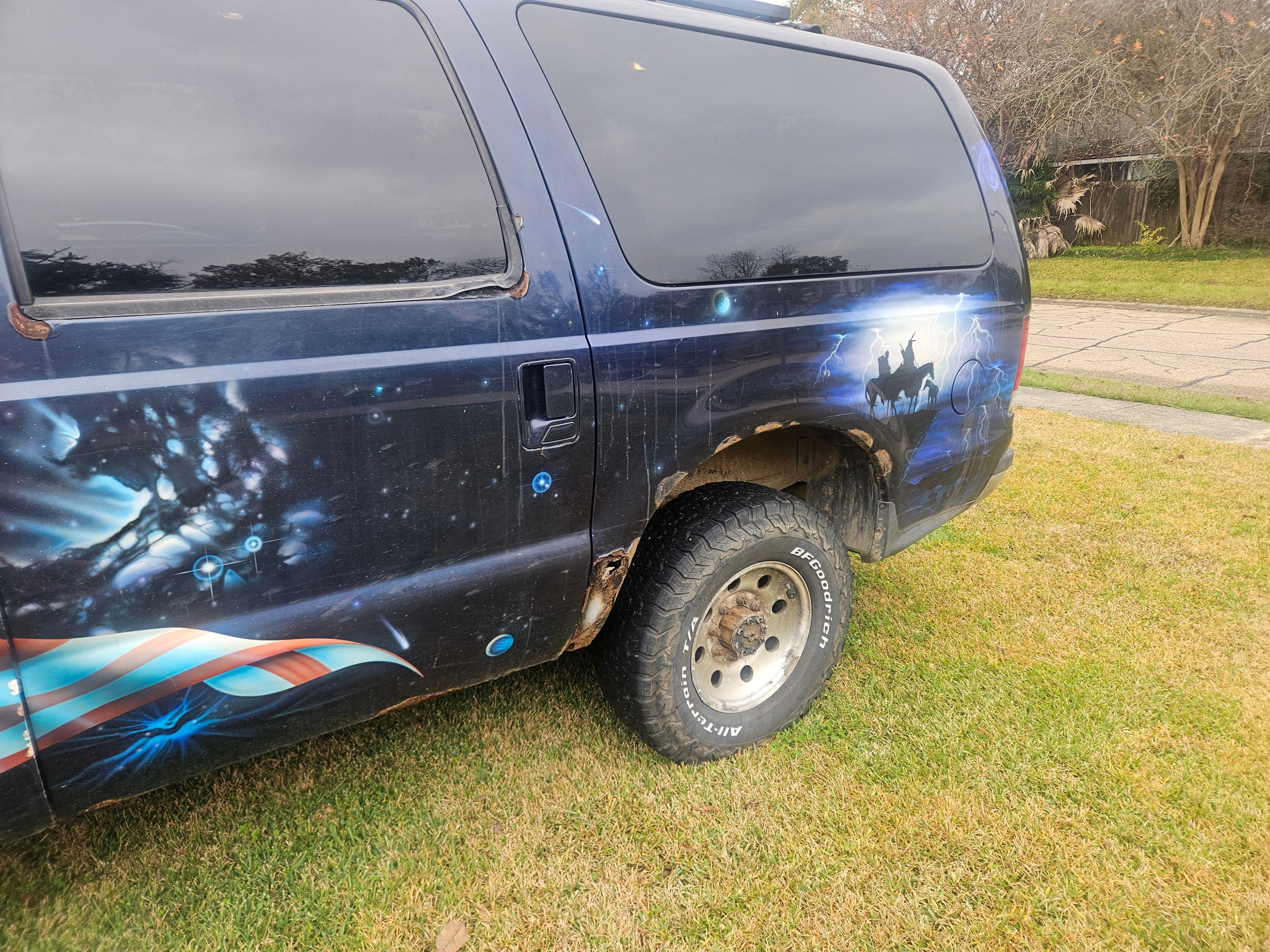 Used 2000 Ford Excursion XLT AWD/4WD image 14