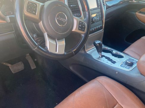 Used 2012 Jeep Grand Cherokee Overland Summit image 6