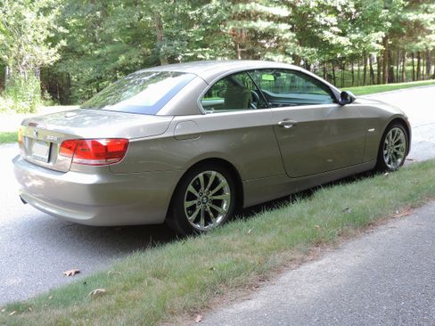 Used 2008 BMW 328i Convertible RWD image 8