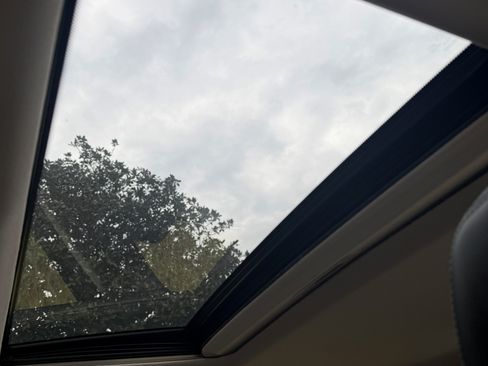 Used 2015 INFINITI Q50 Premium w/ Navigation Package image 10