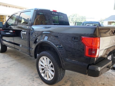 Used 2018 Ford F150 Limited w/ Trailer Tow Package image 17