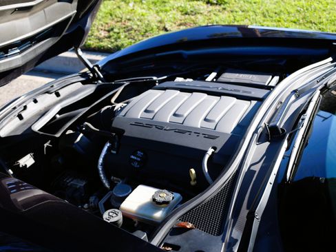 Used 2014 Chevrolet Corvette Stingray Convertible w/ 2LT Preferred Equipment Group image 17