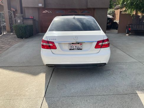 Used 2013 Mercedes-Benz E 350 Sedan image 4