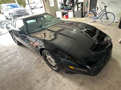 Used 1992 Chevrolet Corvette Coupe RWD image 9