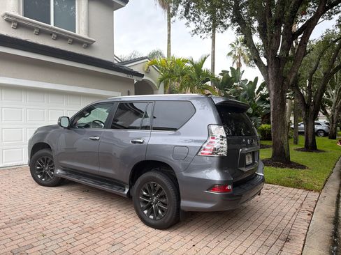 Used 2023 Lexus GX 460 Premium AWD/4WD image 1