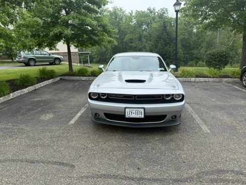 Used 2022 Dodge Challenger R/T RWD image 6