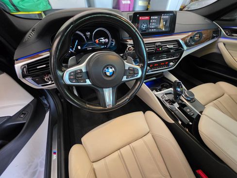 Used 2018 BMW 540i RWD image 9