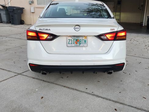 Used 2024 Nissan Altima 2.5 SR w/ SR Premium Package image 6