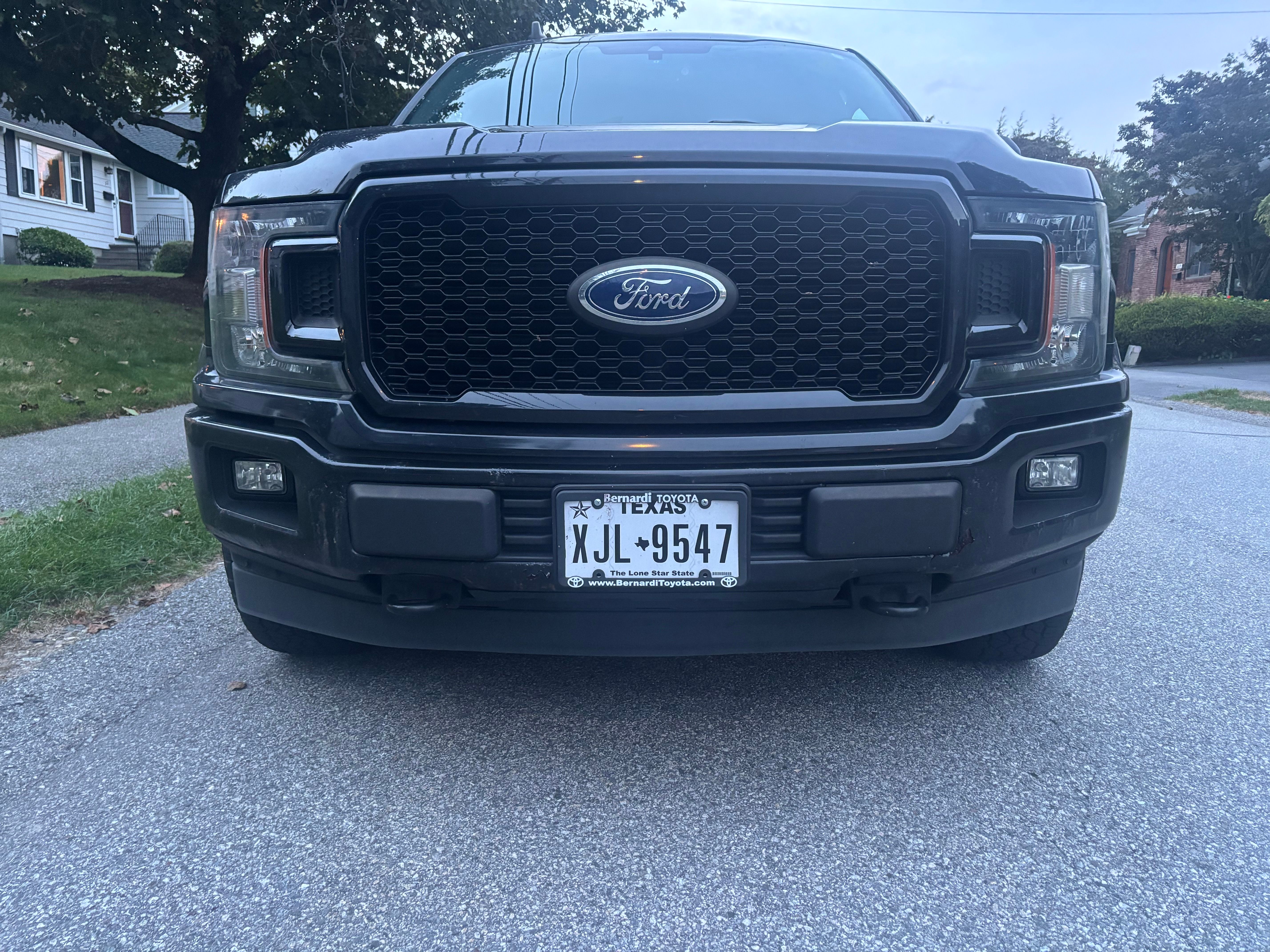 Used 2019 Ford F150 XLT w/ Equipment Group 302A Luxury AWD/4WD image 11