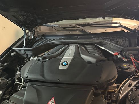 Used 2016 BMW X6 xDrive50i AWD/4WD image 9