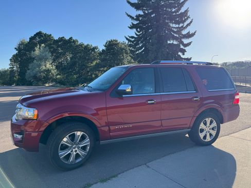 Used 2015 Ford Expedition Platinum AWD/4WD image 4