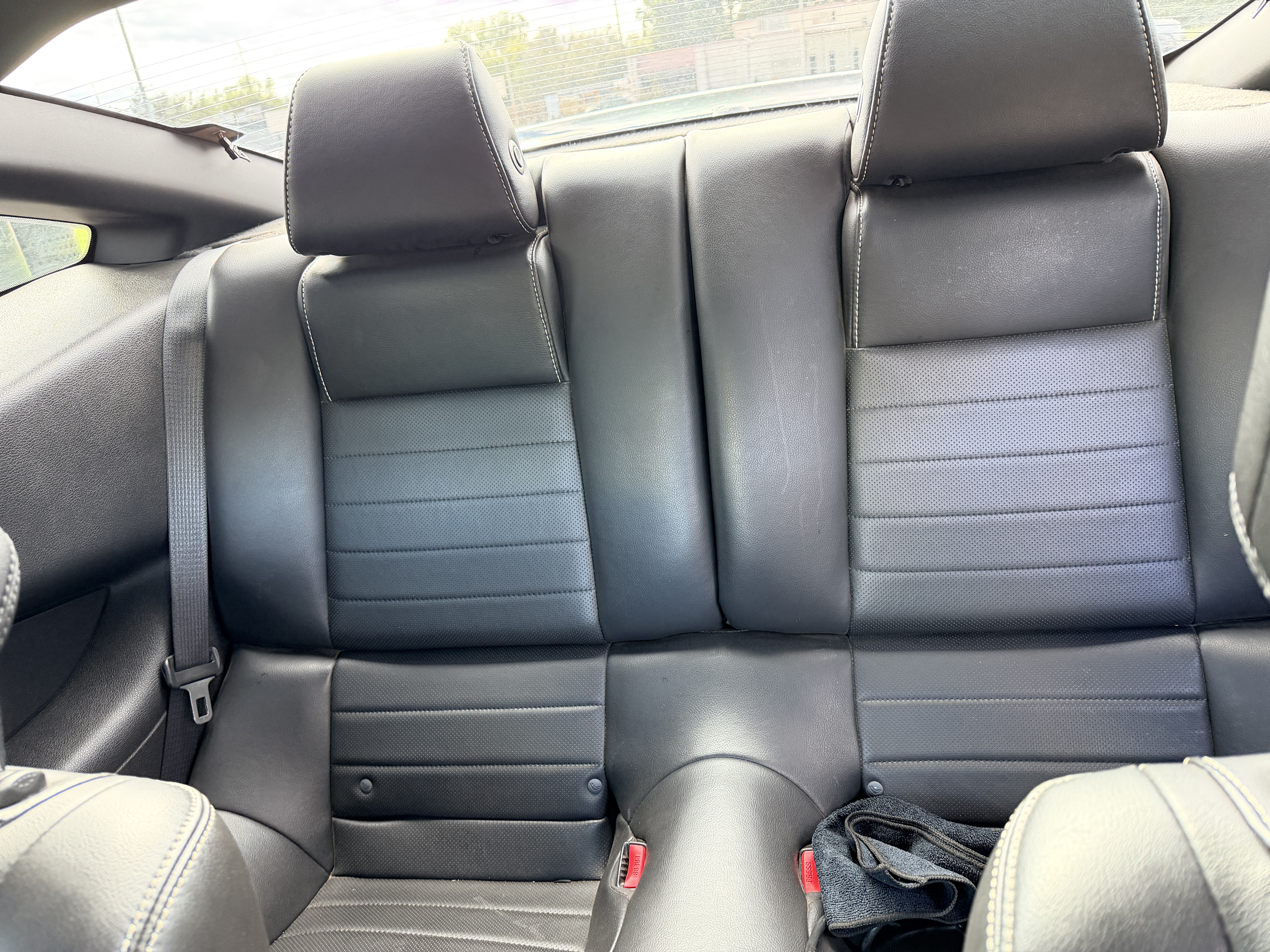 Used 2013 Ford Mustang GT Premium RWD image 14