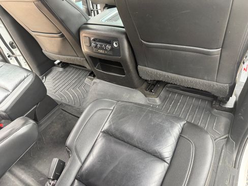 Used 2016 Chevrolet Tahoe LT image 6