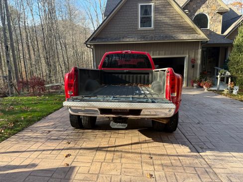 Used 2005 Dodge Ram 3500 Truck SLT image 16