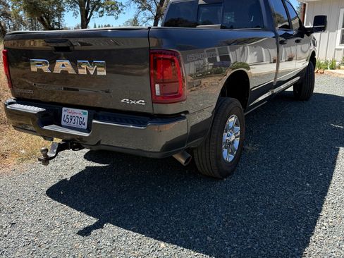 Used 2025 RAM 2500 Big Horn AWD/4WD image 9