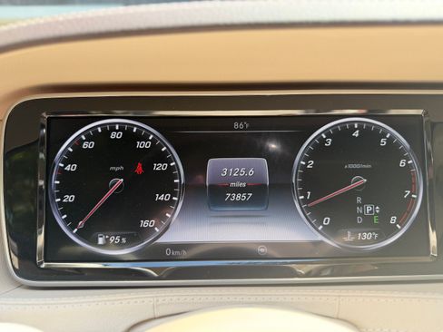 Used 2015 Mercedes-Benz S 550 4MATIC Sedan image 27