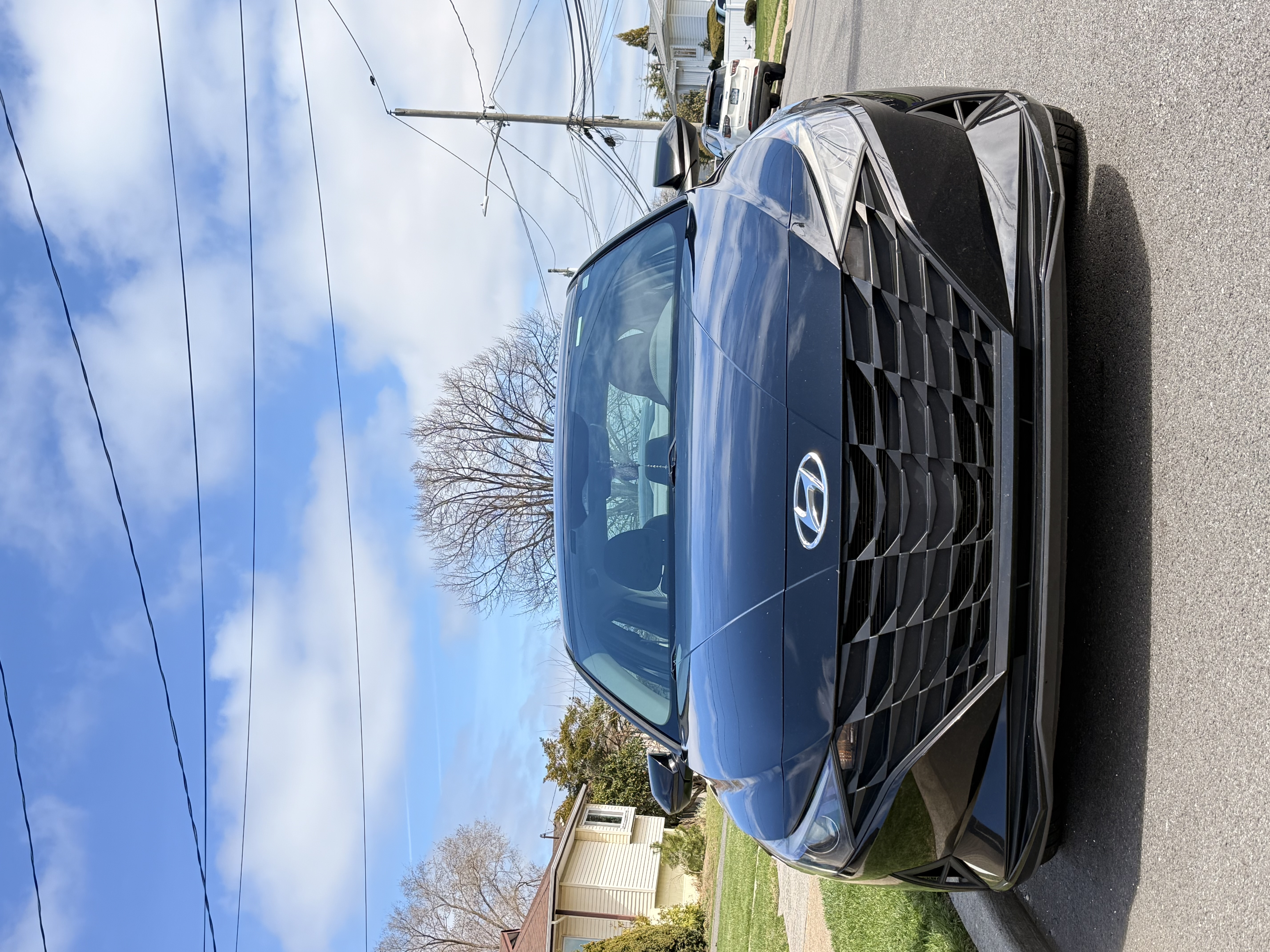 Used 2022 Hyundai Elantra SE w/ Cargo Package FWD image 1
