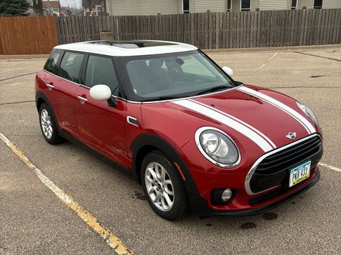 Used 2017 MINI Cooper Clubman ALL4 image 13