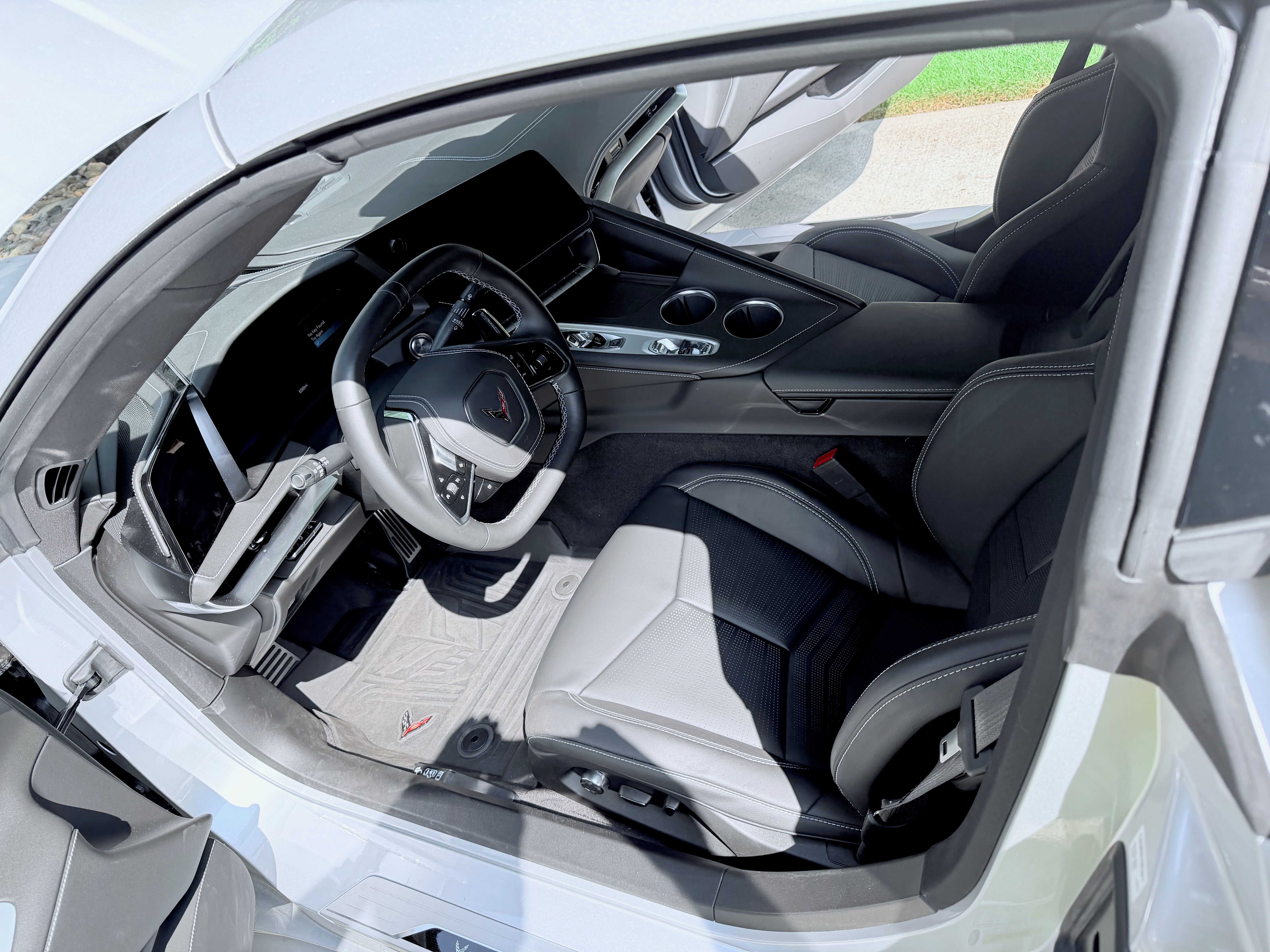 Used 2026 Chevrolet Corvette Stingray Preferred Cpe w/ 2LT RWD image 6