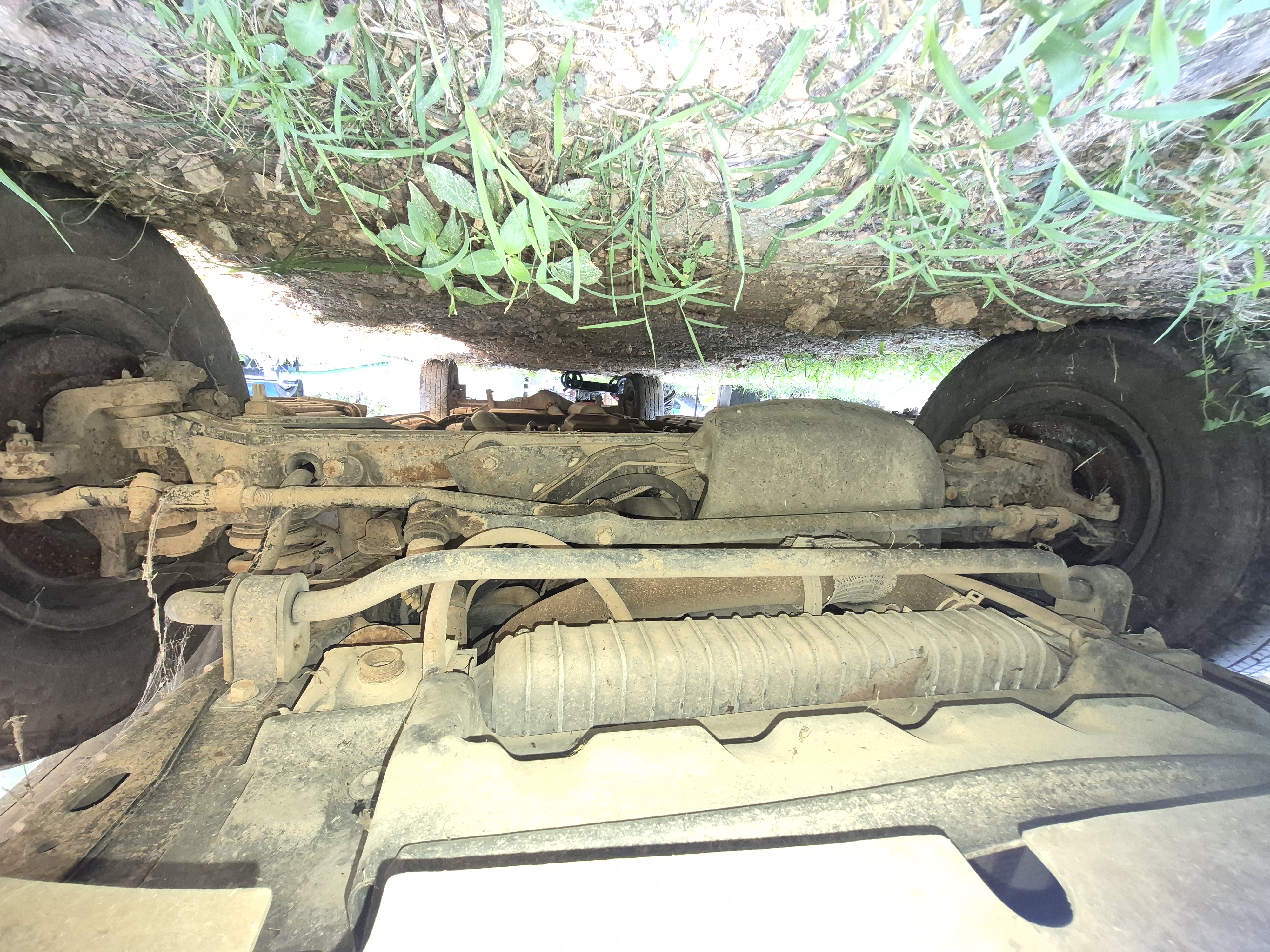 Used 2004 Ford E-350 and Econoline 350 XLT RWD image 13
