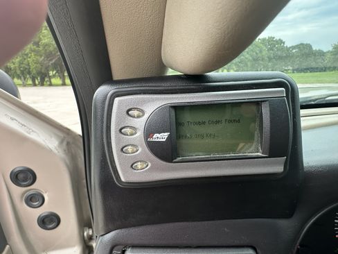 Used 2005 Ford Excursion Limited AWD/4WD image 11
