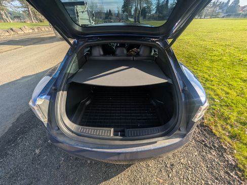 Used 2017 Tesla Model S 100D image 9