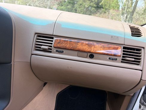 Used 1996 BMW 328iS Coupe RWD image 11