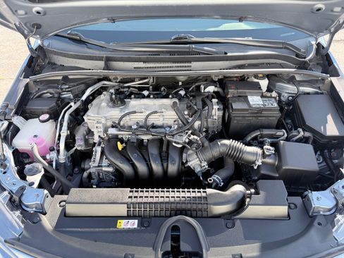 Used 2020 Toyota Corolla LE FWD image 10