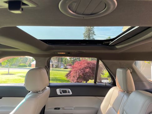 Used 2012 Ford Explorer Limited image 11