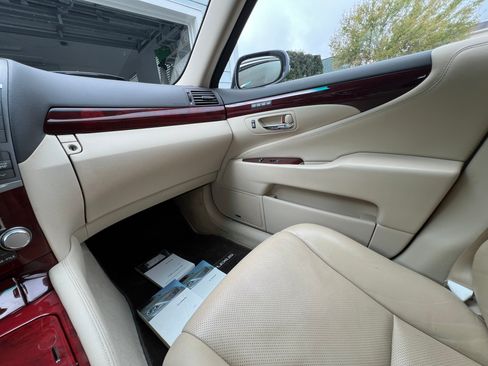 Used 2012 Lexus LS 460 w/ Luxury Value Edition image 12