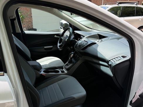 Used 2016 Ford Escape SE AWD/4WD image 5
