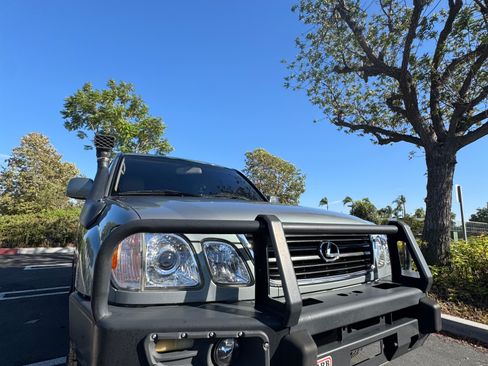 Used 2002 Lexus LX 470 4WD image 6