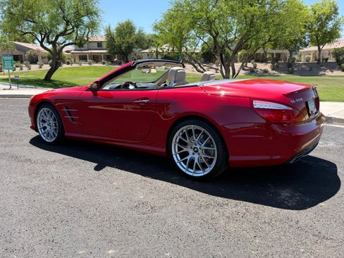 Used 2013 Mercedes-Benz SL 550 image 6