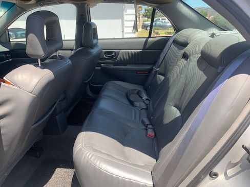 Used 2004 Buick Regal LS FWD image 8
