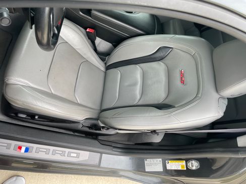 Used 2016 Chevrolet Camaro SS RWD image 13