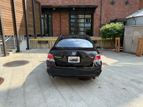 Used 2010 Honda Accord EX-L image 5