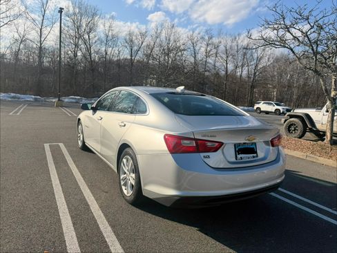 Used 2016 Chevrolet Malibu LT image 10