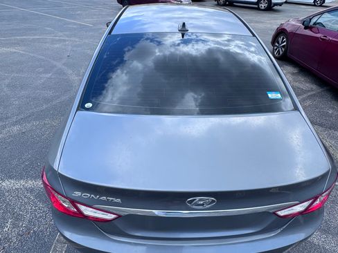 Used 2013 Hyundai Sonata SE w/ Navigation & Sunroof Pkg image 8