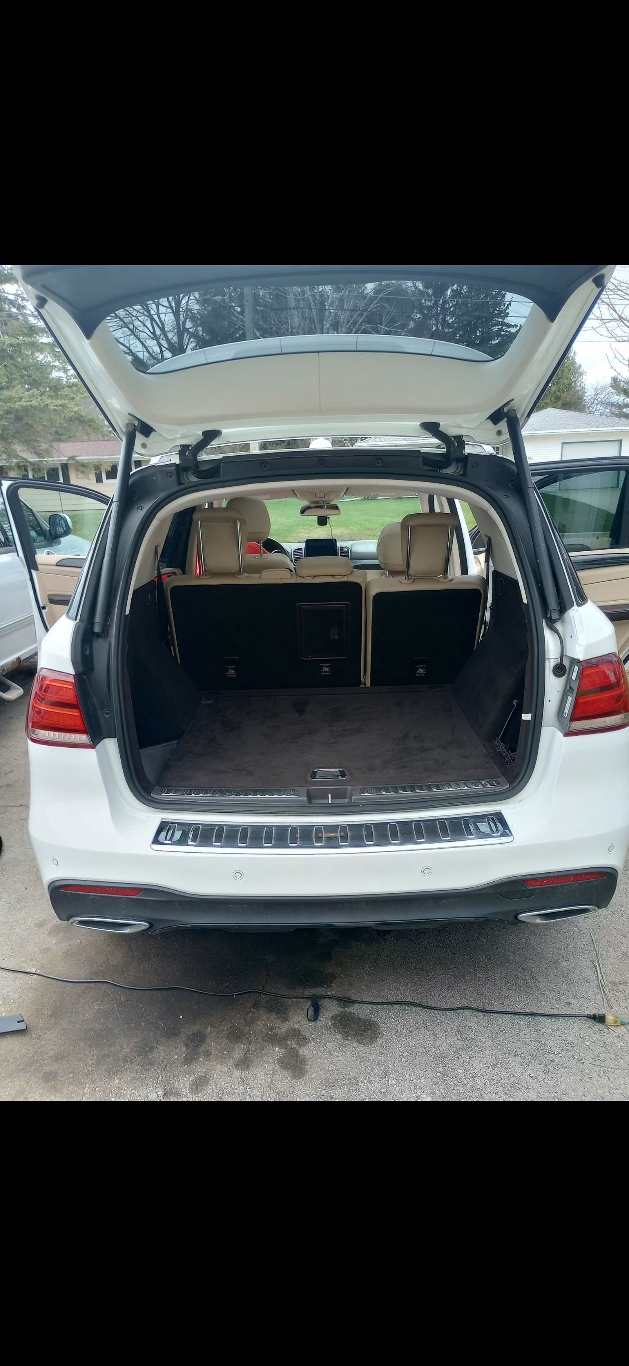 Used 2017 Mercedes-Benz GLE 350 image 1