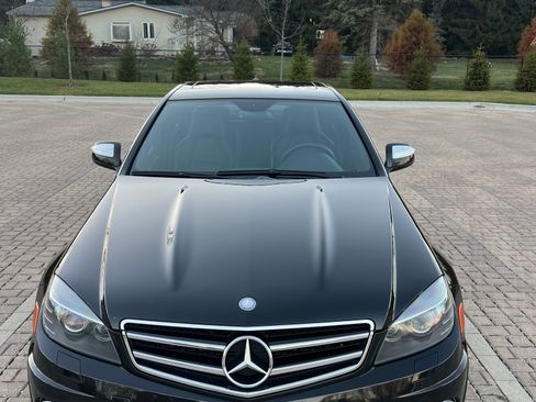 Used 2009 Mercedes-Benz C 63 AMG Sedan image 9