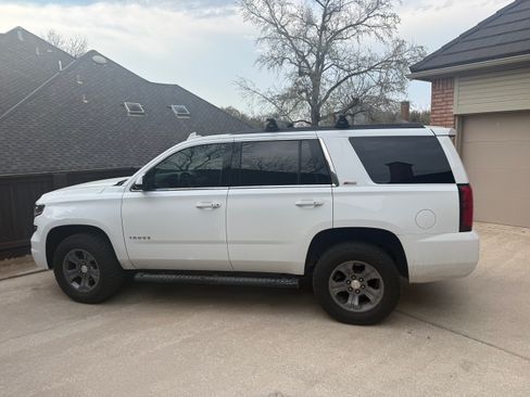 Used 2016 Chevrolet Tahoe LT image 1